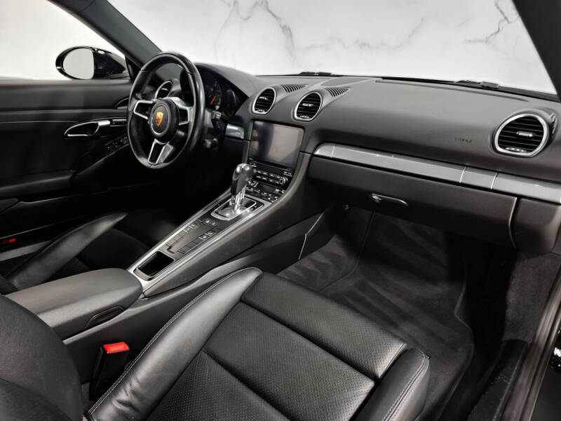 2017 Porsche 718 Cayman