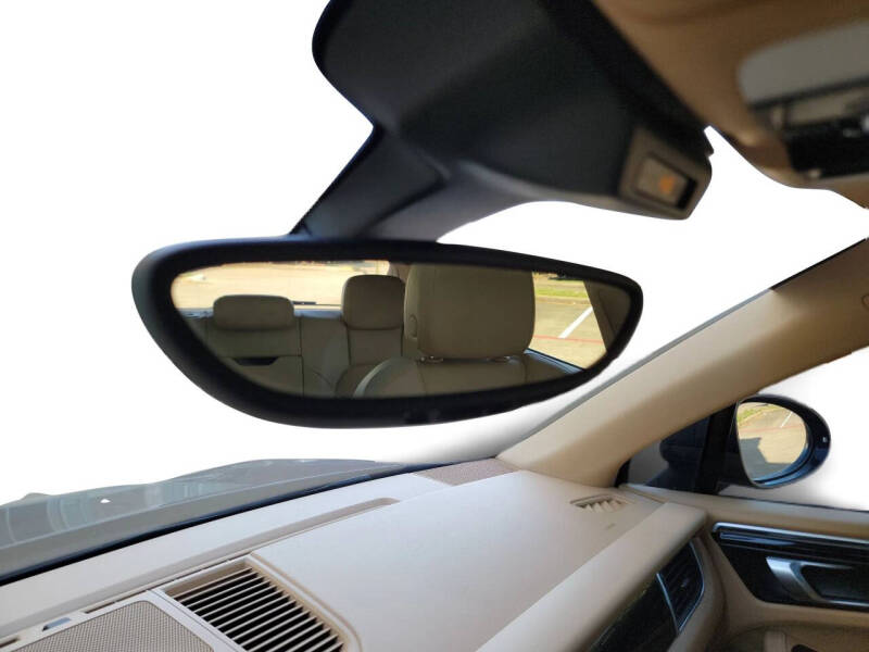 2015 Porsche Macan S