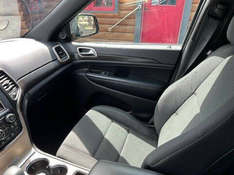 2017 Jeep Grand Cherokee Laredo