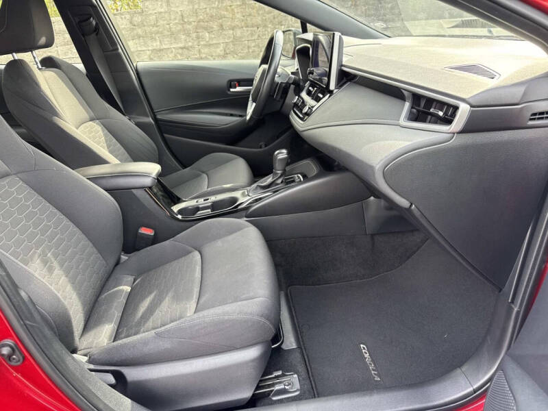 2024 Toyota Corolla Hatchback SE