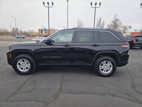 2023 Jeep Grand Cherokee Laredo