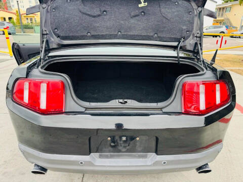 2012 Ford Mustang V6 Premium