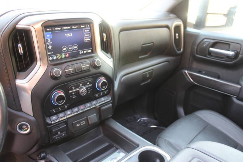 2021 Chevrolet Silverado 1500 LTZ photo 12