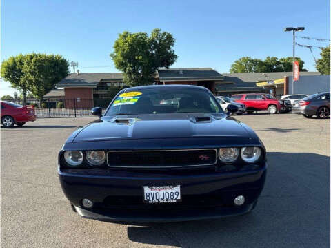 2014 Dodge Challenger for sale at Used Cars Fresno in Clovis CA