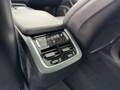 2023 Volvo XC90 B5 Core