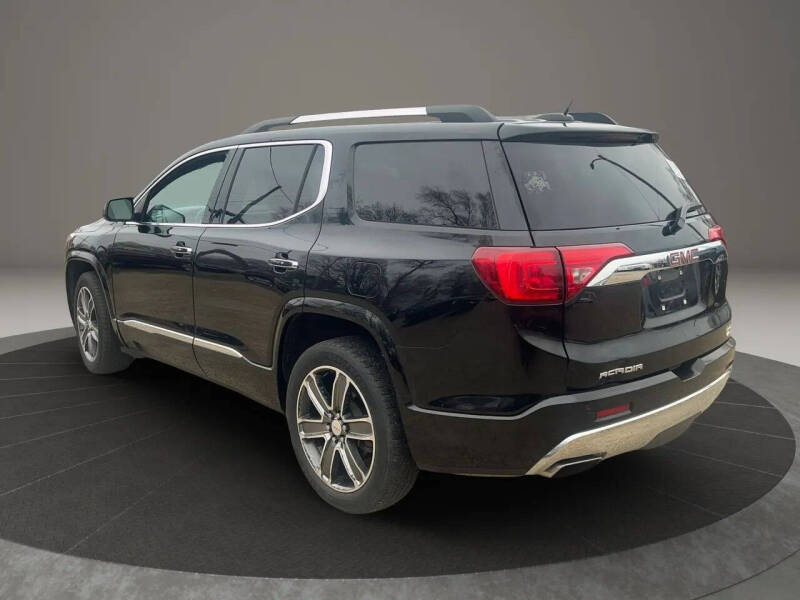 2017 GMC Acadia Denali