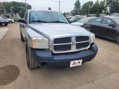 2006 Dodge Dakota for sale at J & S Auto Sales in Thompson ND