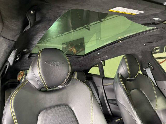 2021 Aston Martin DBX