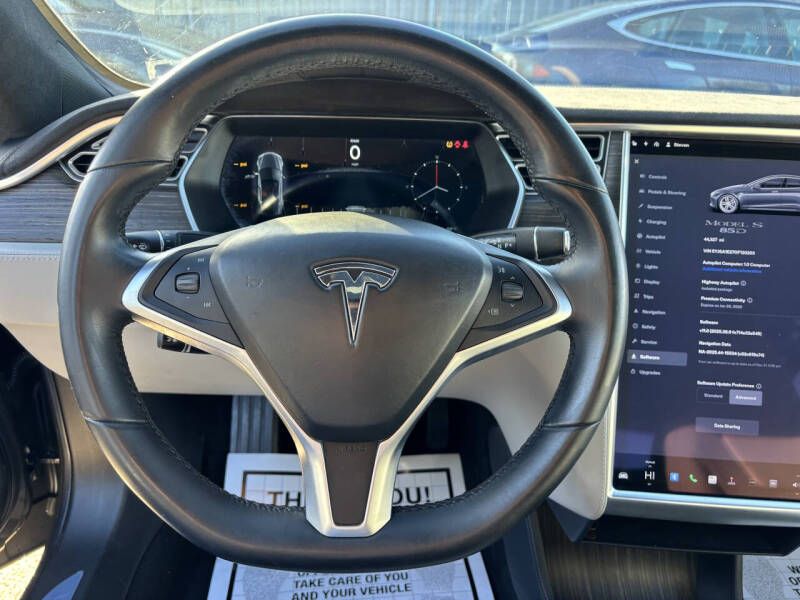 2016 Tesla Model S 85D
