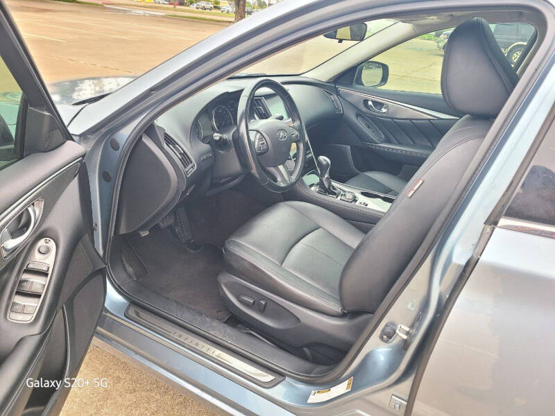 2015 Infiniti Q50 Premium