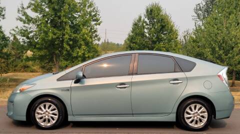 2015 Toyota Prius Plug-in Hybrid for sale at CLEAR CHOICE AUTOMOTIVE in Milwaukie OR