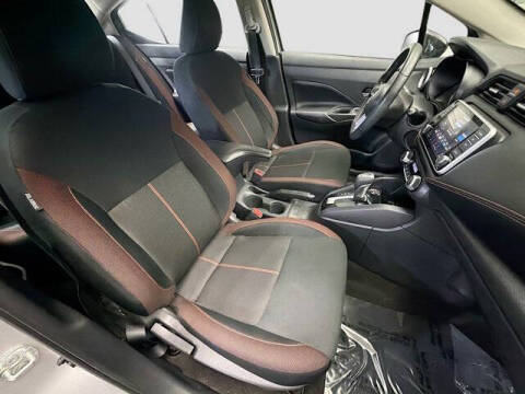 2022 Nissan Versa SR