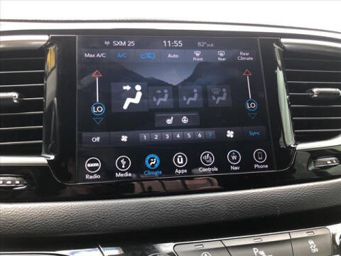 2018 Chrysler Pacifica for sale at Herman Jenkins Used Cars in Union City TN
