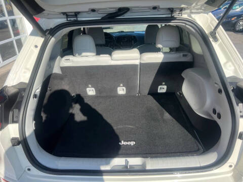 2019 Jeep Cherokee Overland