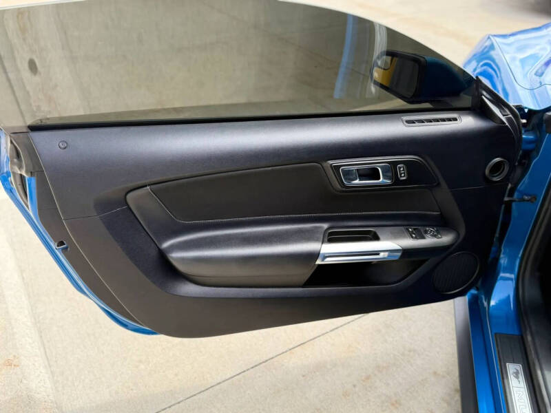 2019 Ford Mustang
