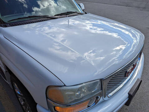 2003 GMC Yukon XL Denali