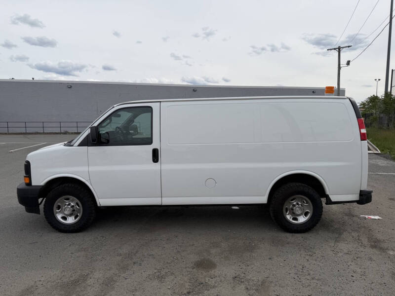 2017 Chevrolet Express 2500