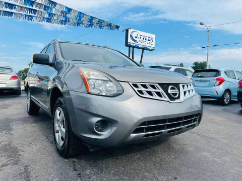 2014 Nissan Rogue Select for sale at J. Tyler Auto LLC in Evansville IN