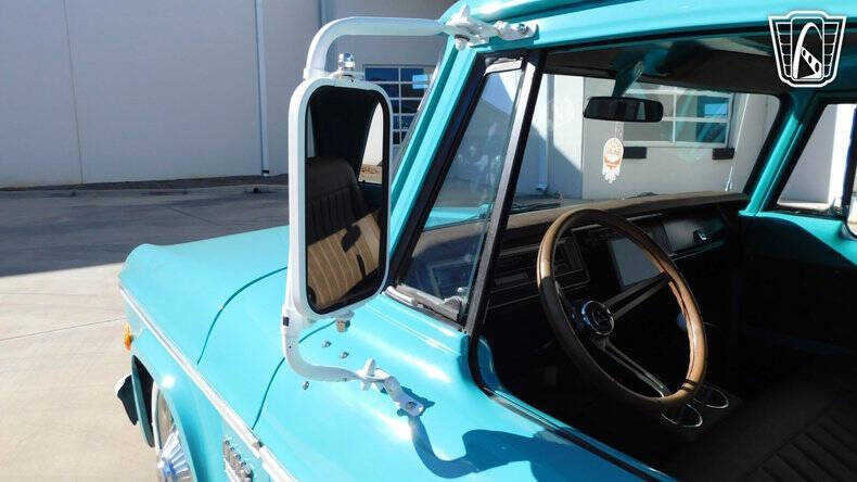 1969 Dodge D200 Pickup