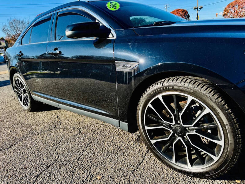 2017 Ford Taurus SHO