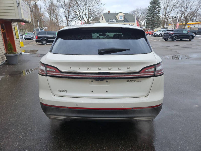 2020 Lincoln Nautilus Reserve