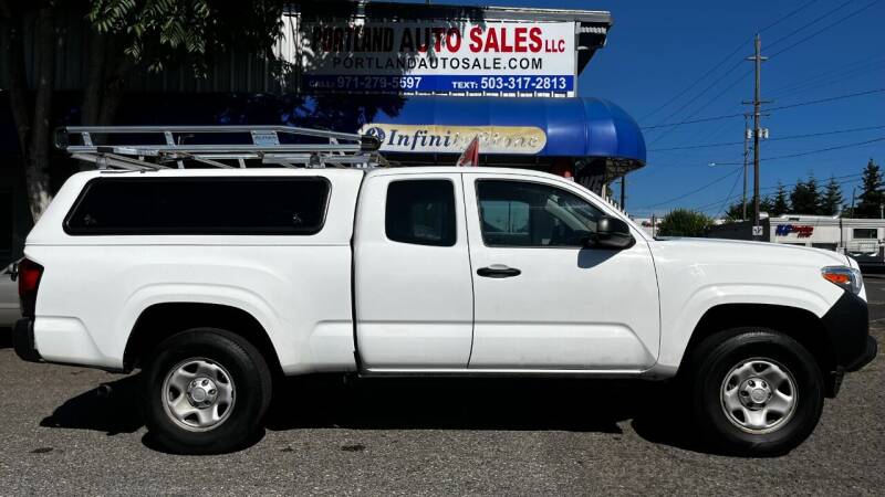 2018 Toyota Tacoma for sale at PORTLAND AUTO SALES LLC. in Portland OR
