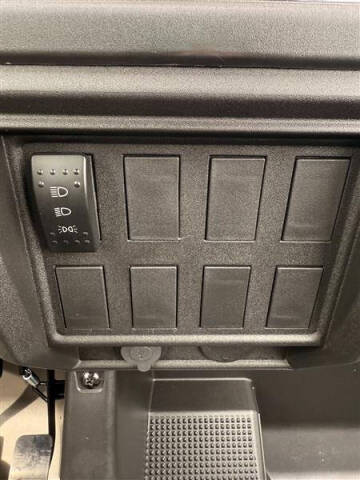 2025 Massimo Buck 250