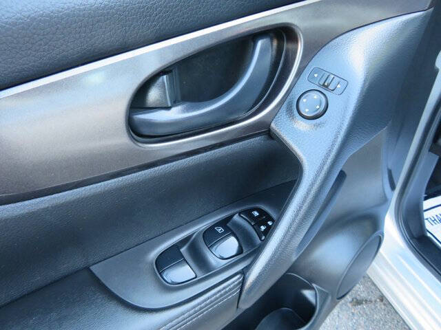 2022 Nissan Rogue Sport S