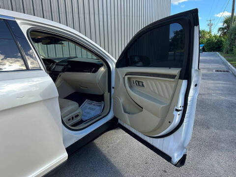 2019 Ford Taurus Limited