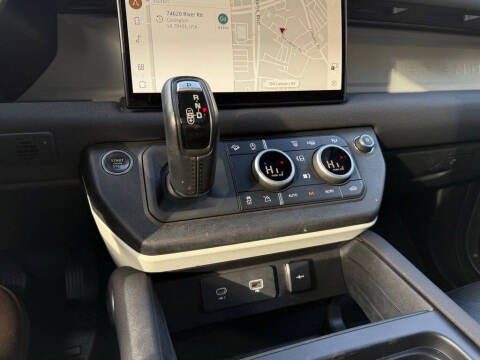 2022 Land Rover Defender 110 S