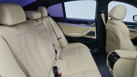 2021 BMW 5 Series 530i