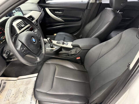 2017 BMW 3 Series 320i