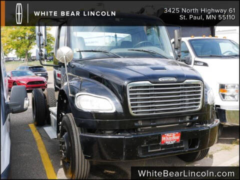 2013 Freightliner M2 106