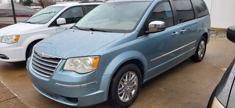 2010 Chrysler Town and Country for sale at Keokuk Auto Credit in Keokuk IA