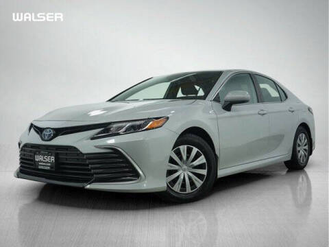 2022 Toyota Camry Hybrid LE