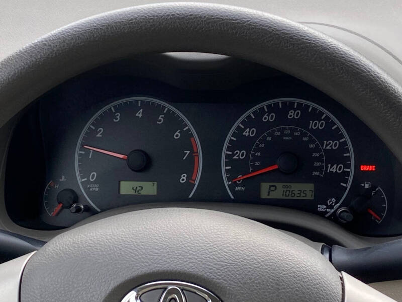 2010 Toyota Corolla LE