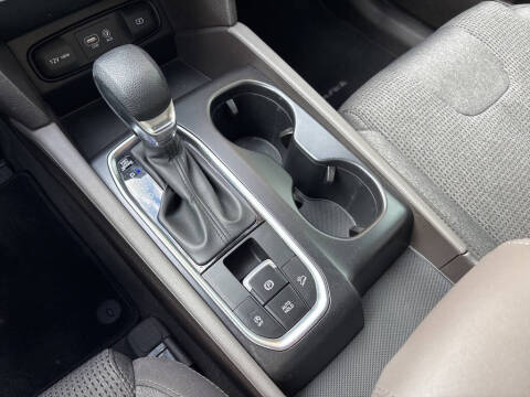 2020 Hyundai Santa Fe SE