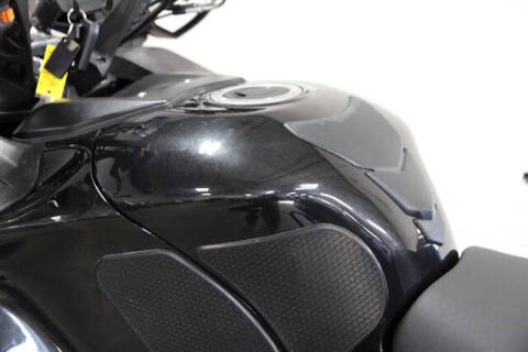 2021 Kawasaki CONCOURS 1