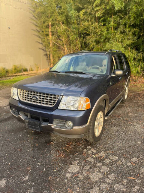 2003 Ford Explorer Eddie Bauer's photo
