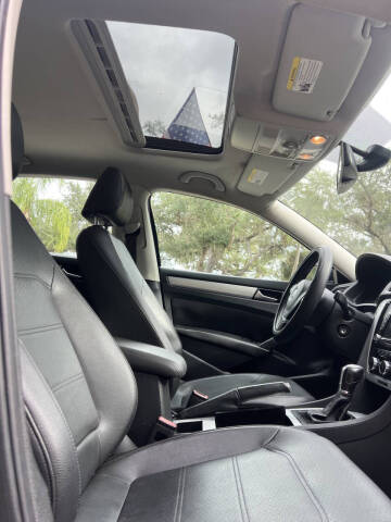 2012 Volkswagen Passat SE PZEV