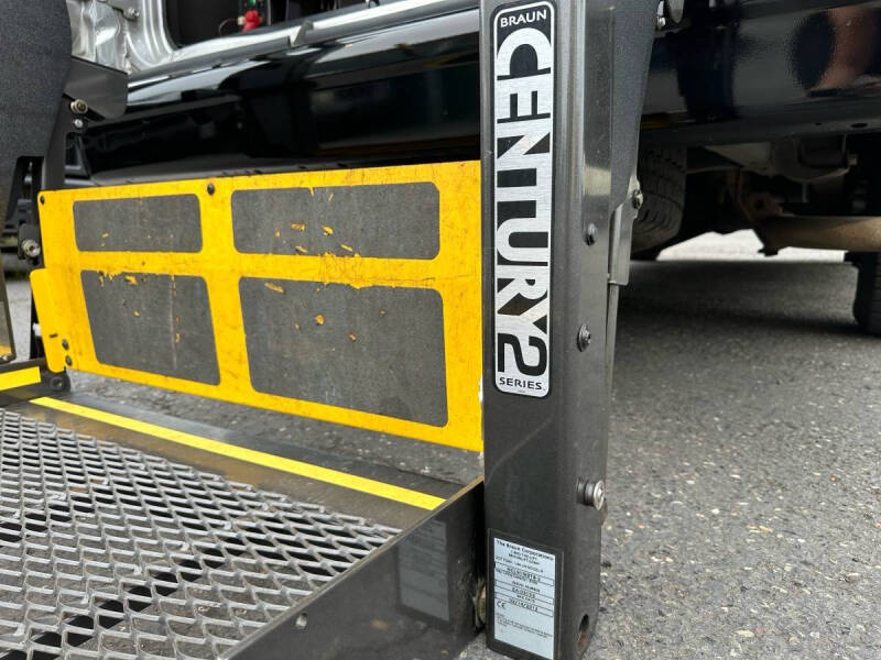 2012 Ford E-Series E-350 SD