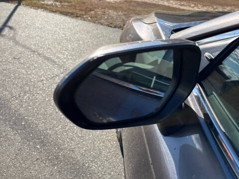 2024 Toyota Camry Hybrid LE