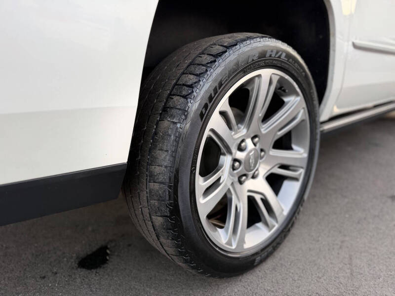 2017 Cadillac Escalade ESV Premium Luxury