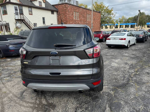 2017 Ford Escape SE
