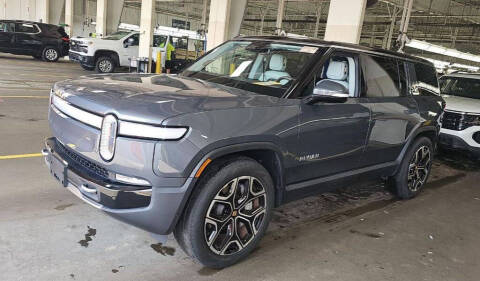 2024 Rivian R1S
