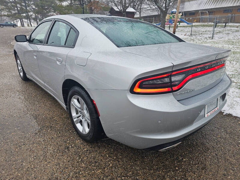 2022 Dodge Charger SXT photo 5