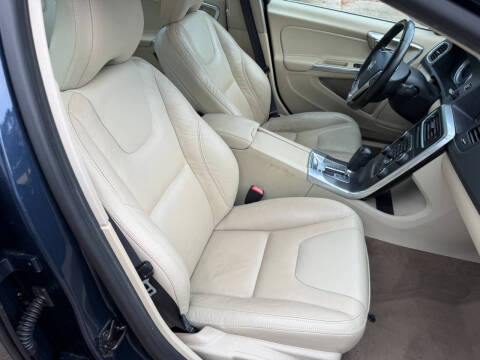 2012 Volvo S60 T5