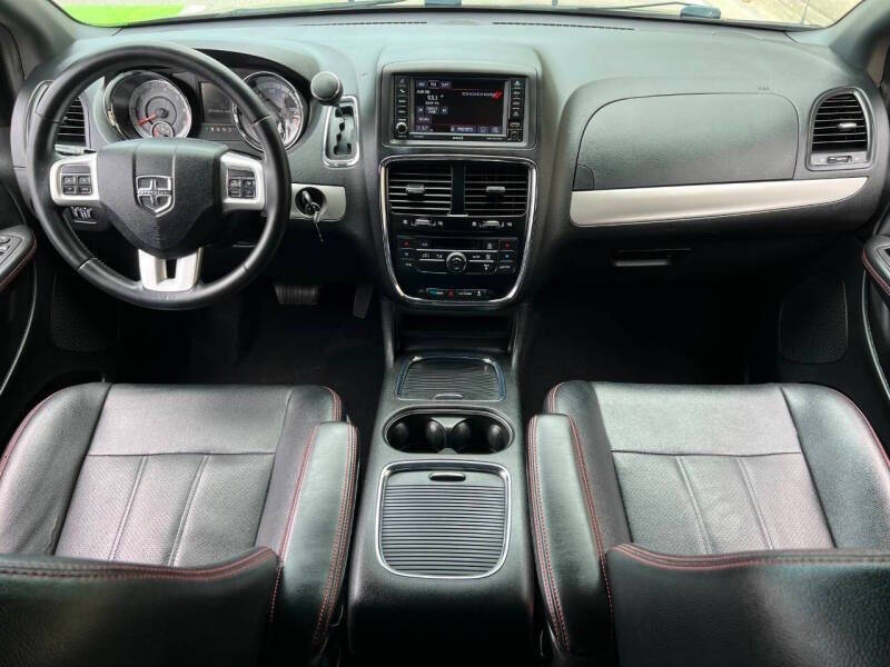 2016 Dodge Grand Caravan for sale at B2 AUTO SALES in Pompano Beach, FL