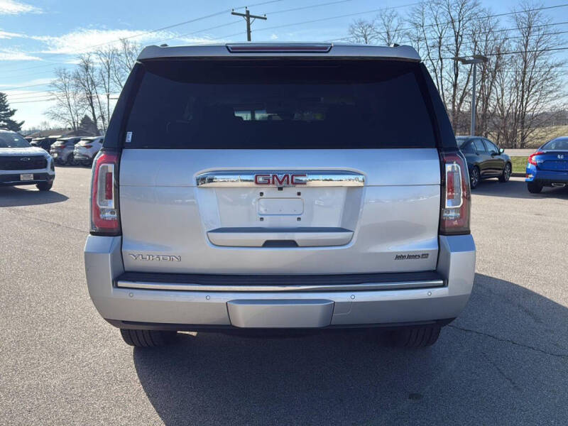 2017 GMC Yukon Denali