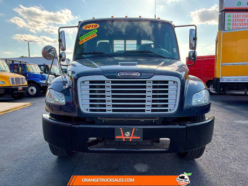 2019 Freightliner M2 106